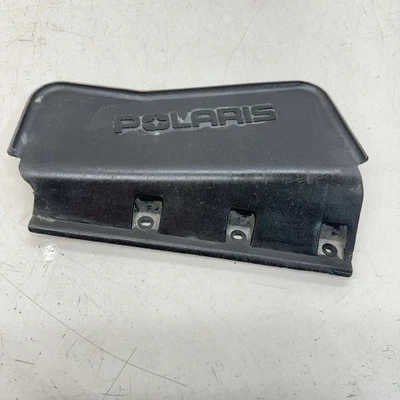 Escudo, CV delantero, negro, LH - 2003 Polaris Sportsman 600 Foto 1 de 4