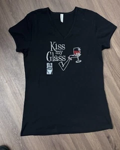 Chris's Stuff Wine V-Neck Tee Sparkle Kiss My Glass Wine NWT Women's XL Bling - Picture 1 of 5