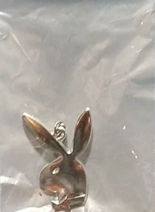 Playboy Colgante Dije 14g 8mm VCH Christina Hood Fourchette Top Down Slinky Regalo - Imagen 1 de 3