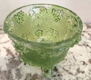 Vintage grüne Trauben Glasschale mit Fußfuß - Bild 1 von 5