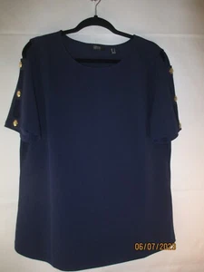 Nuevo con etiquetas Dennis Basso Luxe Crepe Mangas de Enrejado Top con Borde de Botones Azul Marino M 29 - Talla L - Imagen 1 de 3