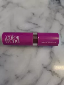 Vivid Grape Avon Color Trend Matte Lipstick - Bild 1 von 1