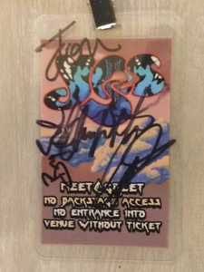 Yes 2015 VIP Laminated Pass - SIGNED - Alan White and Band - Fort Lauderdale - Picture 1 of 2