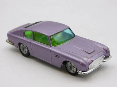 Corgi Toys Husky Aston Martin DB6 1/64 vintage die cast model car - Immagine 1 di 4