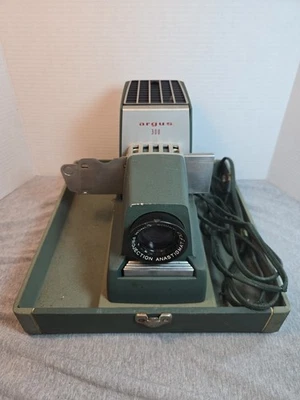 Proyector deslizante automático Argus 300 vintage con estuche sin probar  Foto 1 de 4