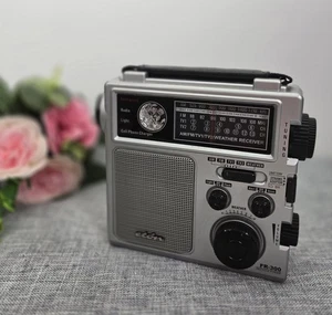 Vintage Eton FR300 Hand Crank AM/FM/Weather Emergency Radio Tested Working - Picture 1 of 8