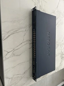 Netgear FSM726 V2 24 Port Managed Switch with Brackets & Gigabit Ports - Picture 1 of 6
