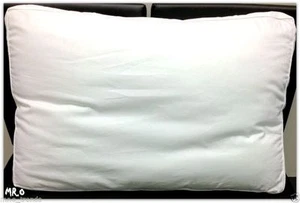 2 Deluxe 800g Microfiber Blend Pillows 48x72cm with 5cm boxed wall ONLINE ONLY - Picture 1 of 4