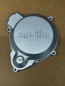 Cubierta de volante de encendido original Aprilia RX 125 Red Rose 125 AP8106195 - Imagen 1 de 5