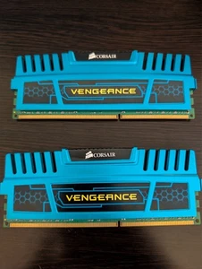 CORSAIR VENGEANCE 8GB (2X4GB) DDR3 1600Mhz RAM - CMZ8GX3M2A1600C9 - Picture 1 of 2