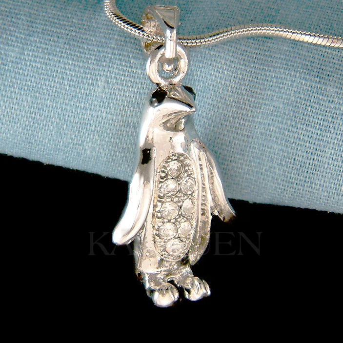 3D Bambino Imperatore Pinguino IN Swarovski Cristallo Felice Piedi Collana Gioie - Immagine 1 di 1