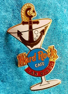 GLASS SAN DIEGO MARTINI 1999 PINPALS BARCO ANCLA Y CUERDA Hard Rock Café PIN LE - Imagen 1 de 1