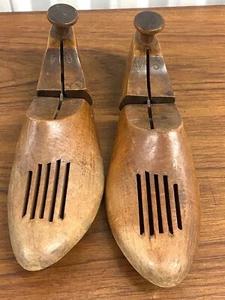 Vintage Wooden Shoe Forms Marked 94 - Picture 1 of 6