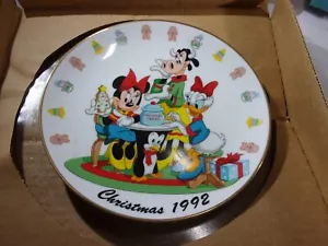 PLATO DE COLECCIÓN DISNEY ""GALLETAS DE NAVIDAD"" 1992 PLATO DE NAVIDAD - Imagen 1 de 3
