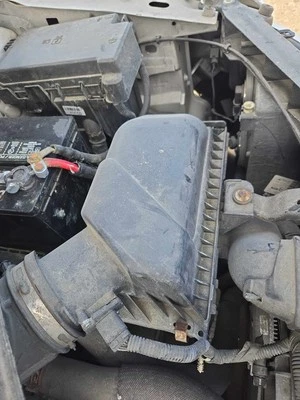 Used Air Cleaner Assembly fits: 2010 Ford Edge  Grade C - Изображение 1 из 4