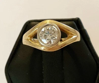 Винтажное кольцо из желтого золота 14 карат с бриллиантом - Изображение 1 из 4