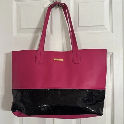 Bolso de Mano Juicy Couture Grande Rosa Caliente con Lentejuelas Negras, Bolso de Viaje o Gimnasio Foto 1 de 4