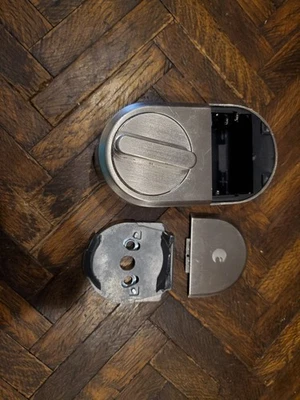 August Smart Lock Entrada sin llave - ASL-3B - Plateado (3ª generación)  Foto 1 de 4