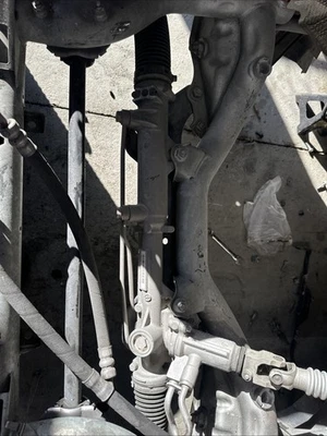 Mercedes W204 C300 2008-2014 dirección asistida cremallera y piñón A20411011017 OEM Foto 1 de 3