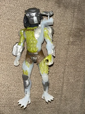 aliens vs predator AMBUSH PREDATOR Lenard Jungle Hunter Figure missing piece - Image 1 of 2