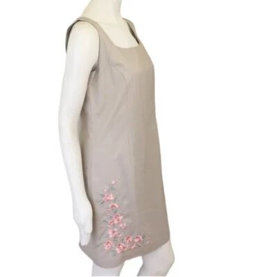 Vestido PETITE SOPHISTICATE Pura Seda Floral Bordado en Champagne MUJER 12 Foto 1 de 4