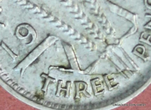 * 1949 SILVER THREEPENCE CRACK RIM THRU T TO RIBBON, STALKS TO RIM COIN #DSP26 - Picture 1 of 10