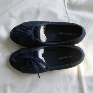 Lacoste Damen Plimsohlen UK 3,5 Blau. - Bild 1 von 6