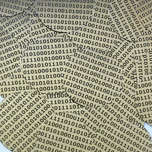 Pailletten rund 1,5" schwarz gold Binär Tech Code Print Out Metallic - Bild 1 von 1