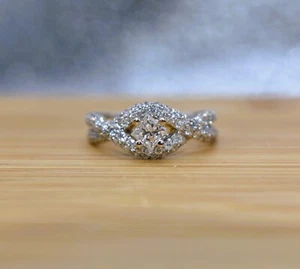 1.65 CT TDW Princess White Diamond 18 K Two-Tone Gold Engagement Ring - Picture 1 of 21