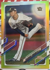 Yoshinobu Yamamoto 2021 Topps NPB Gold Rainbow Foil Card #128 Orix Buffaloes