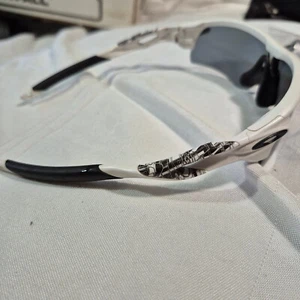 Oakley Radar Lock 009181-20 poliertes Sonnenbrillenetui extra Gläser und Nasenstück - Bild 1 von 16