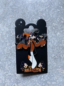 Nuevo Prendedor Disney DLRP DLP Disneyland París Espantapájaros Cuervos Halloween Goofy - Imagen 1 de 2