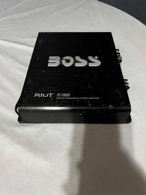 Boss Riot R1100M Black 1-Channel Mosfet Monoblock Power Car Amplifier Untested - Image 1 of 4