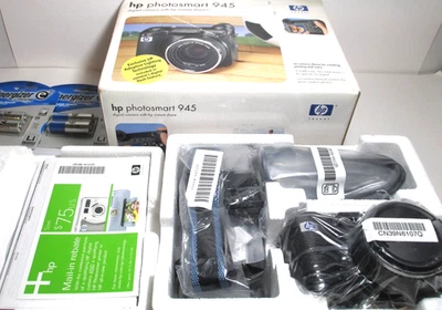 HP Photosmart 945 Digital Camera 5.3 MP 8x New Open Box - Image 1 of 4