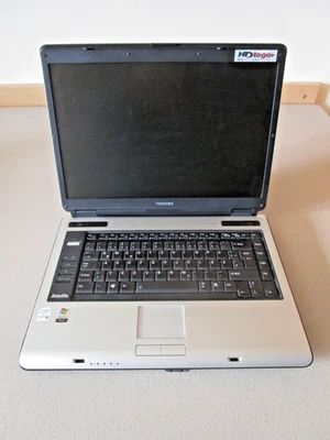 Laptop TOSHIBA Satellite - Bild 1 von 4