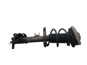 Mercedes B Class Strut Shock Absorber Left Near Side Front 1.5 Diesel 2014 W246 - Picture 1 of 5