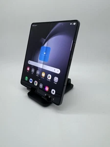 Samsung Galaxy Z Fold 5, 256 GB, nero (AT&T / Cricket) *usura moderata* [315] - Foto 1 di 20