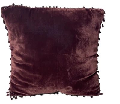 Almohada de terciopelo púrpura vintage adornada con cuentas colgantes tamaño 13 x 13 Foto 1 de 3