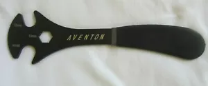 Aventon Chiave a pedale doppia faccia 9" lunga 15 e 18 mm con impugnatura comoda - Foto 1 di 5
