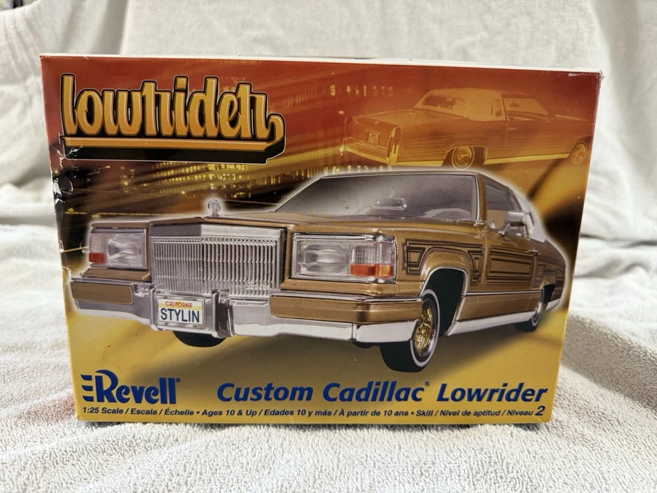 Revell Custom Cadillac Lowrider Model Kit - 1:25 Scale MIB Rare — 第 1/4 张图片