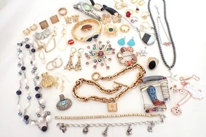42 Pc Vintage & Modern Jewelry Lot Wearable Ciner Michael Kors Cultured Pearls - Picture 1 of 13