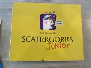 Scattergories Junior Game for Kids Ages 8-11 Milton Bradley Complete Game #2 - Picture 1 of 5