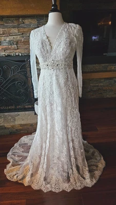 lace wedding gown Melissa Sweet size 6 elegant - Image 1 of 4