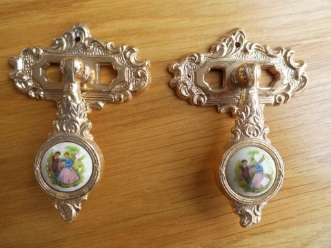 2 x Ornate Brass & Ceramic Vintage Cabinet / Drawer Door Drop Pull Handles Cover