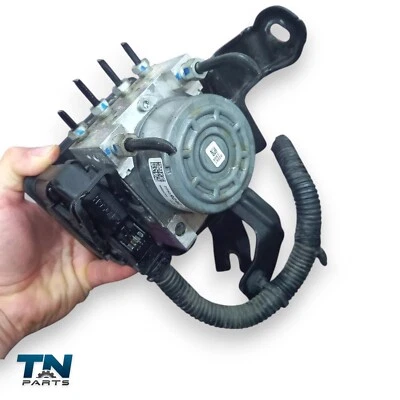 Насос тормозной антиблокировочный 2013-2014 Cadillac XTS ABS в сборе от оригинального производителя 22929232 - Изображение 1 из 4