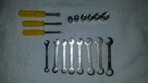 17 Pc Tool Set - Picture 1 of 8