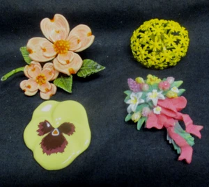 Vintage lot of 4 Avon Summer Pins/Broches - Picture 1 of 6