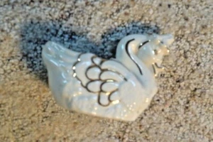 Swan Planter Pot Porcelain White Gold Gilt Trim Vintage - Picture 1 of 1