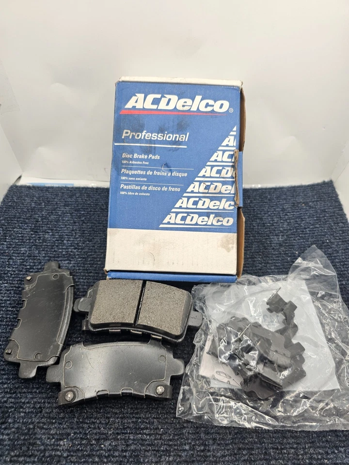 Pastillas de freno de disco ACDelco 17D1430CHF2 para Chevrolet Malibu Impala Buick 10-20 Foto 1 de 4