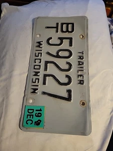 WISCONSIN GRAY TRAILER LICENSE PLATE BT 59227 - Picture 1 of 2